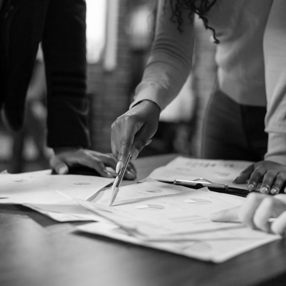 SG&CO advisors providing comprehensive financial advisory to an SME owner